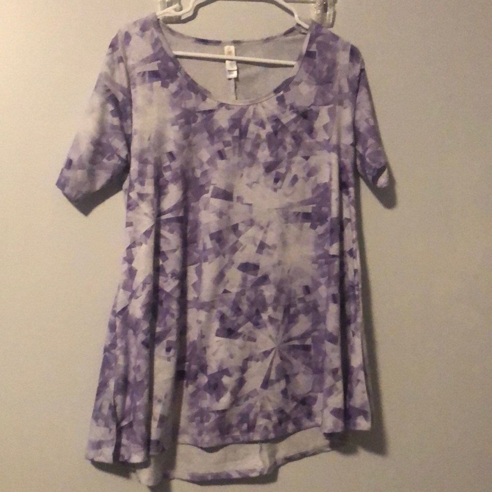 Lula Roe Perfect Tee- Purple Geometrical XS